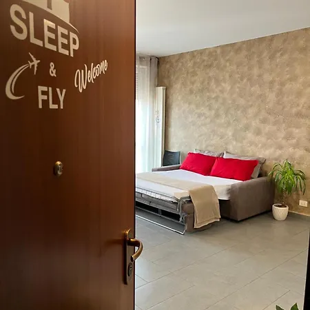 Апартаменты Sleep & Fly Bgy Airport-station-center Бергамо