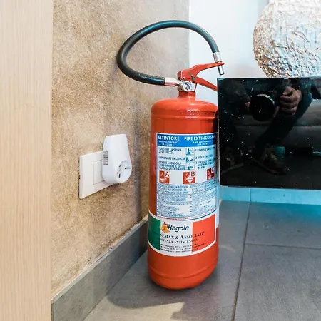 Sleep&Fly Bergamo Center - Transfer From Bgy Airport & Late Check-In Service Available * Μπέργκαμο