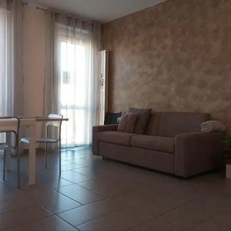 Apartment Sleep & Fly Bgy Airport-station-center *