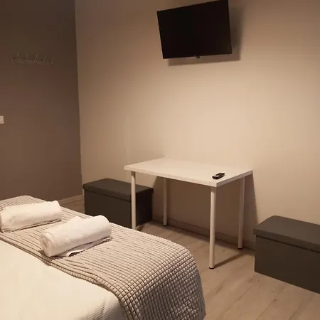 Sleep & Fly Bgy Airport-station-center Apartment *