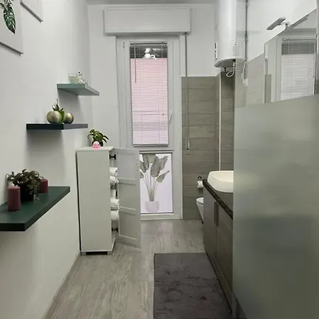Sleep & Fly Center - Late Checkin 1am - Early Checkin 11am - Late Checkout 1pm - Transfer - Extra Available Only Upon Reservation Appartement Bergamo