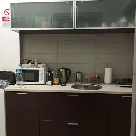 Apartment Sleep & Fly Bgy Airport-station-center