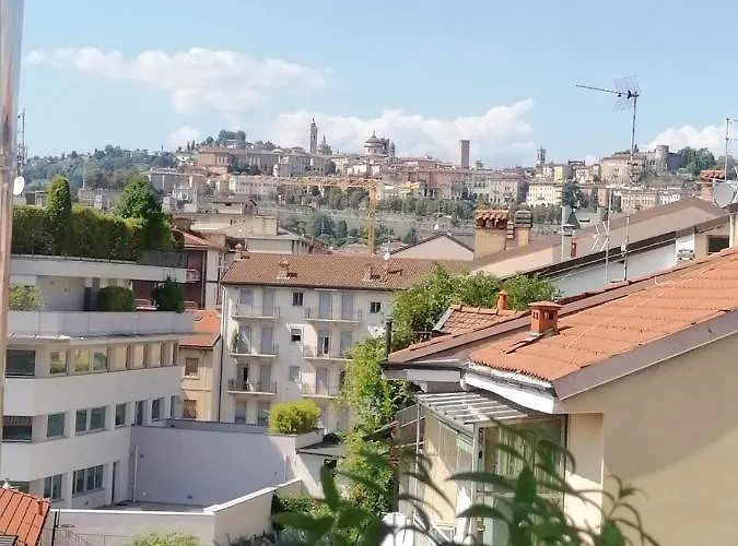 Sleep&fly Center - Transfer From Bgy Airport & Late Check-in Service Available Apartment