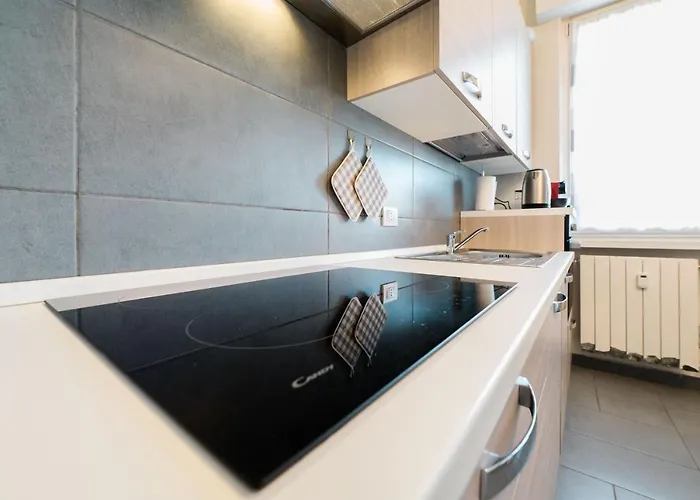 Sleep&fly Center - Transfer From Bgy Airport & Late Check-in Service Available Apartment